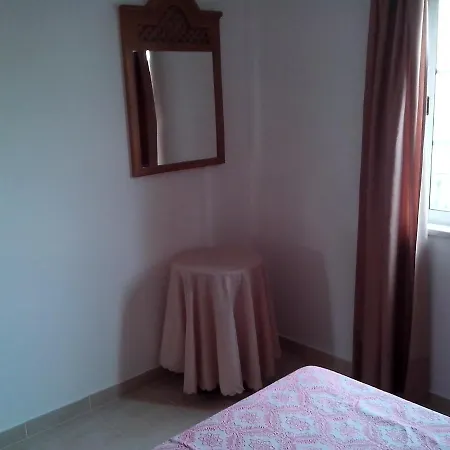 1 Bedroom 5 Min From Falesia And Close To Center L דירה אלבופיירה